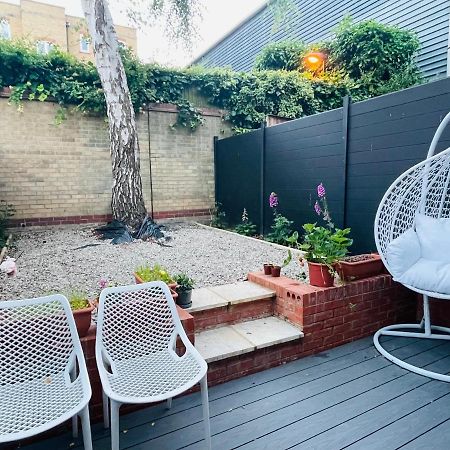 Riverside Premium En Suite Double Room E14 London Eksteriør billede